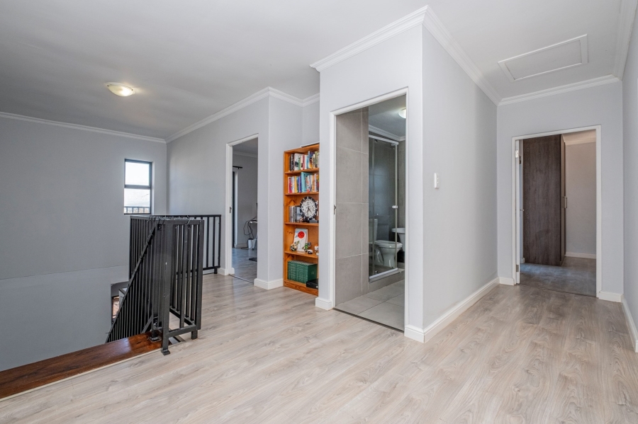 3 Bedroom Property for Sale in Langeberg Heights Western Cape